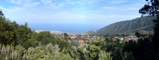 Blick vom Mirador de la Glorieta in das Orotavatal und Aguamansa