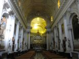 Basilica dei Santi Pietro e Paolo: Altar