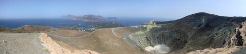 Blick auf Filicudi, Salina, Lipari und Panarea (von links)