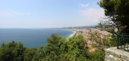 Baie des Anges mit Promenade des Anglais