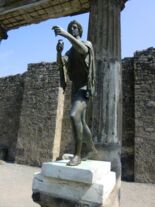 Bronzestatue